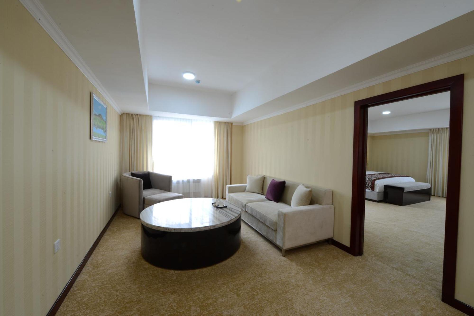 Alpha Hotel Ulaanbaatar Bagian luar foto