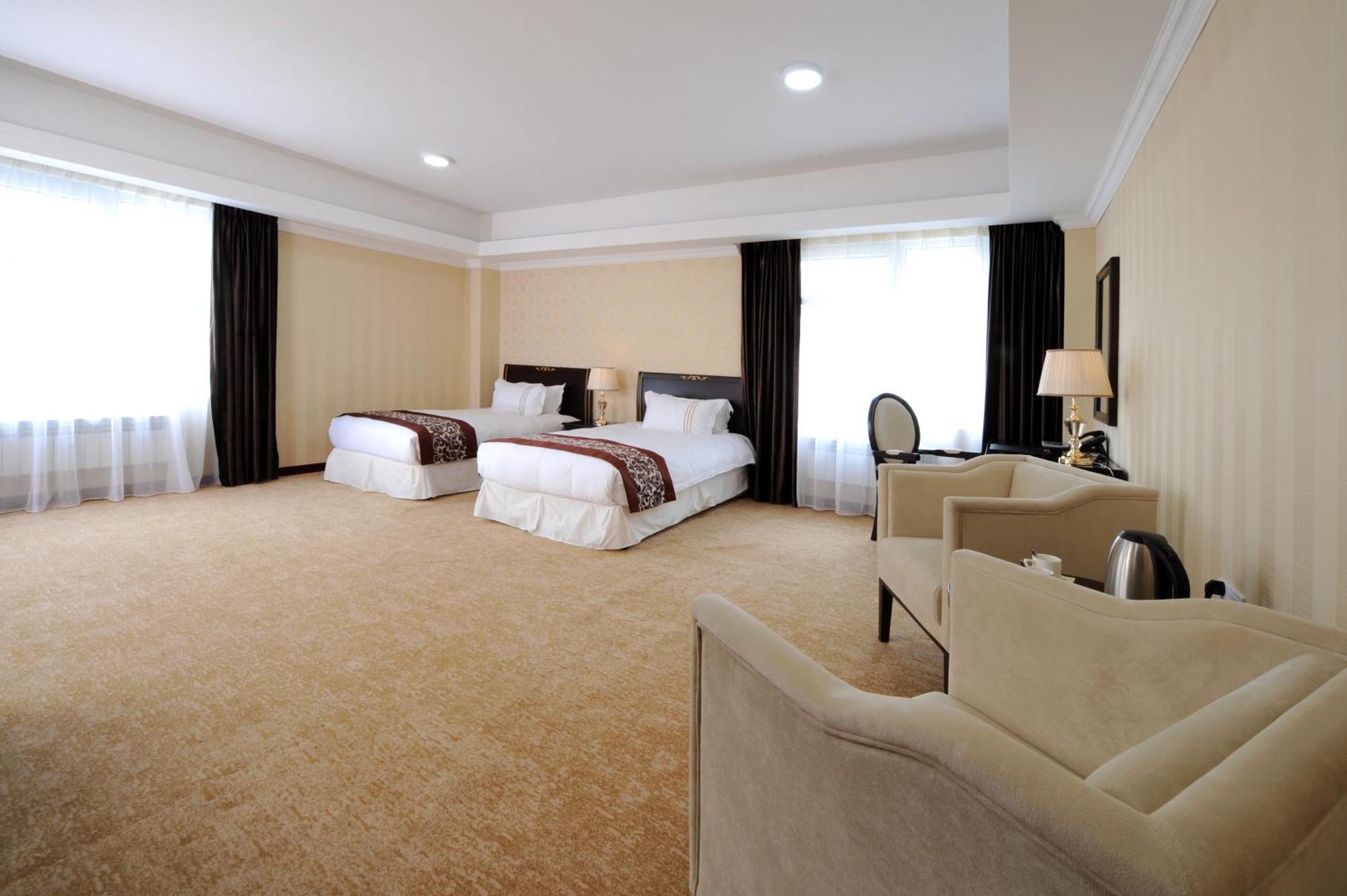 Alpha Hotel Ulaanbaatar Bagian luar foto