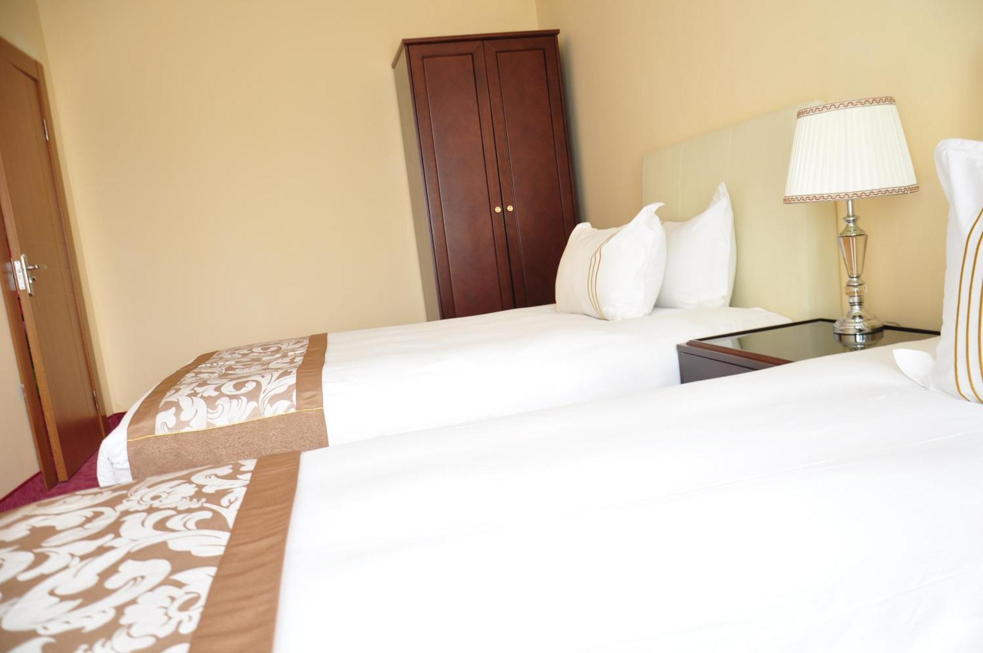 Alpha Hotel Ulaanbaatar Bagian luar foto