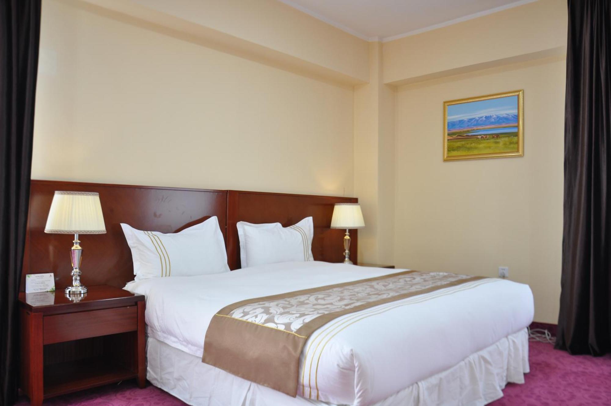 Alpha Hotel Ulaanbaatar Bagian luar foto