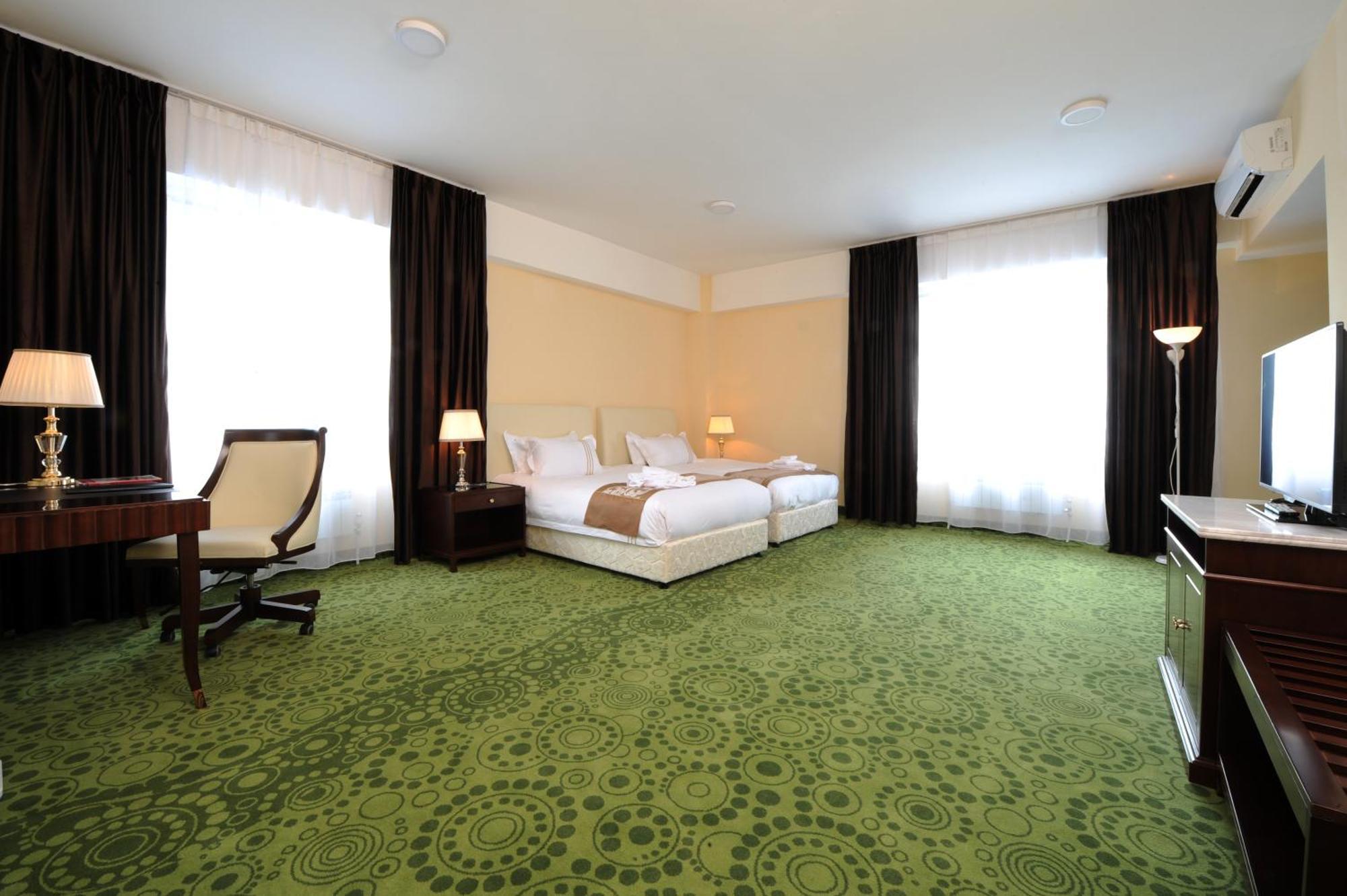 Alpha Hotel Ulaanbaatar Bagian luar foto
