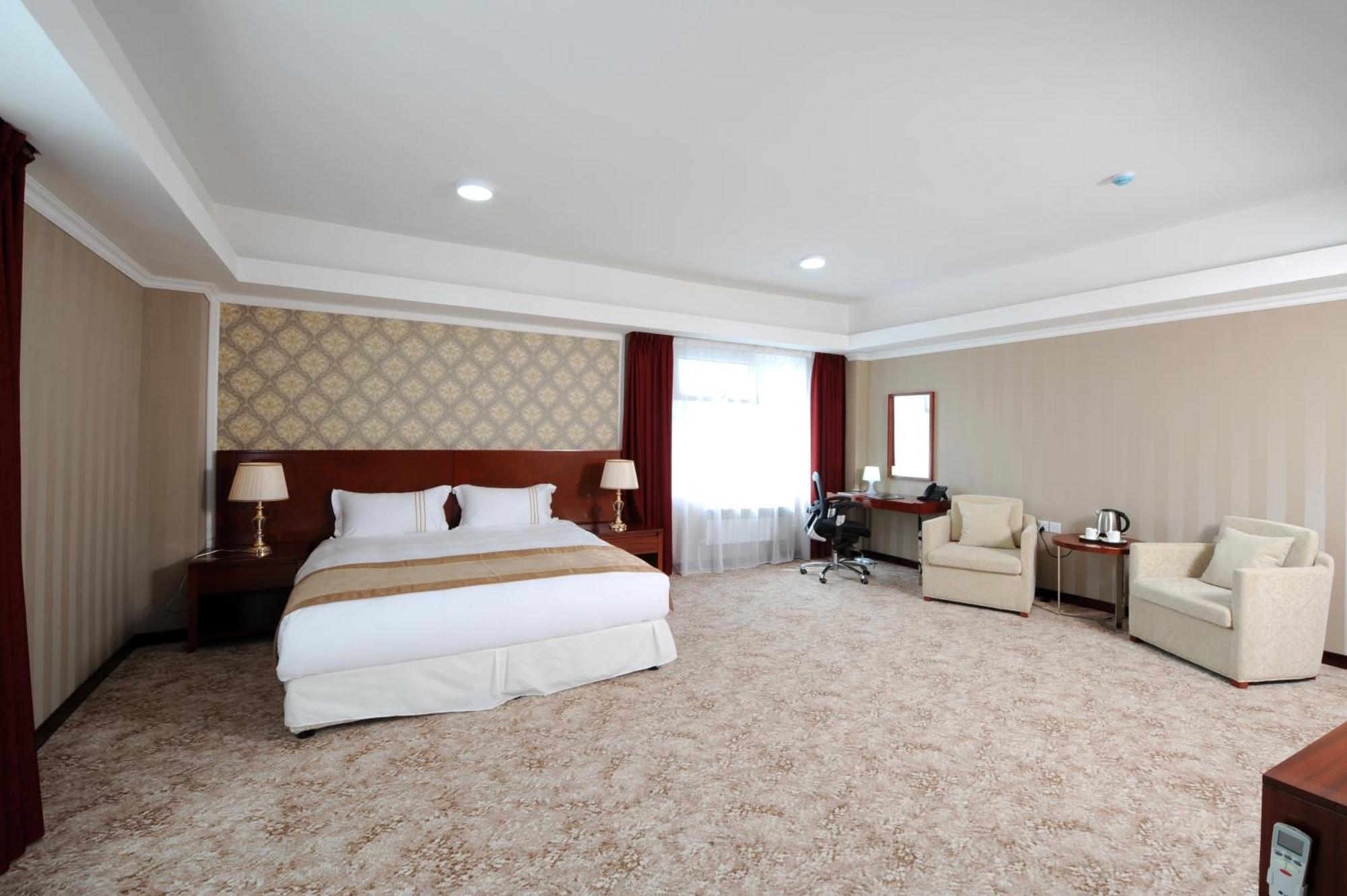 Alpha Hotel Ulaanbaatar Bagian luar foto