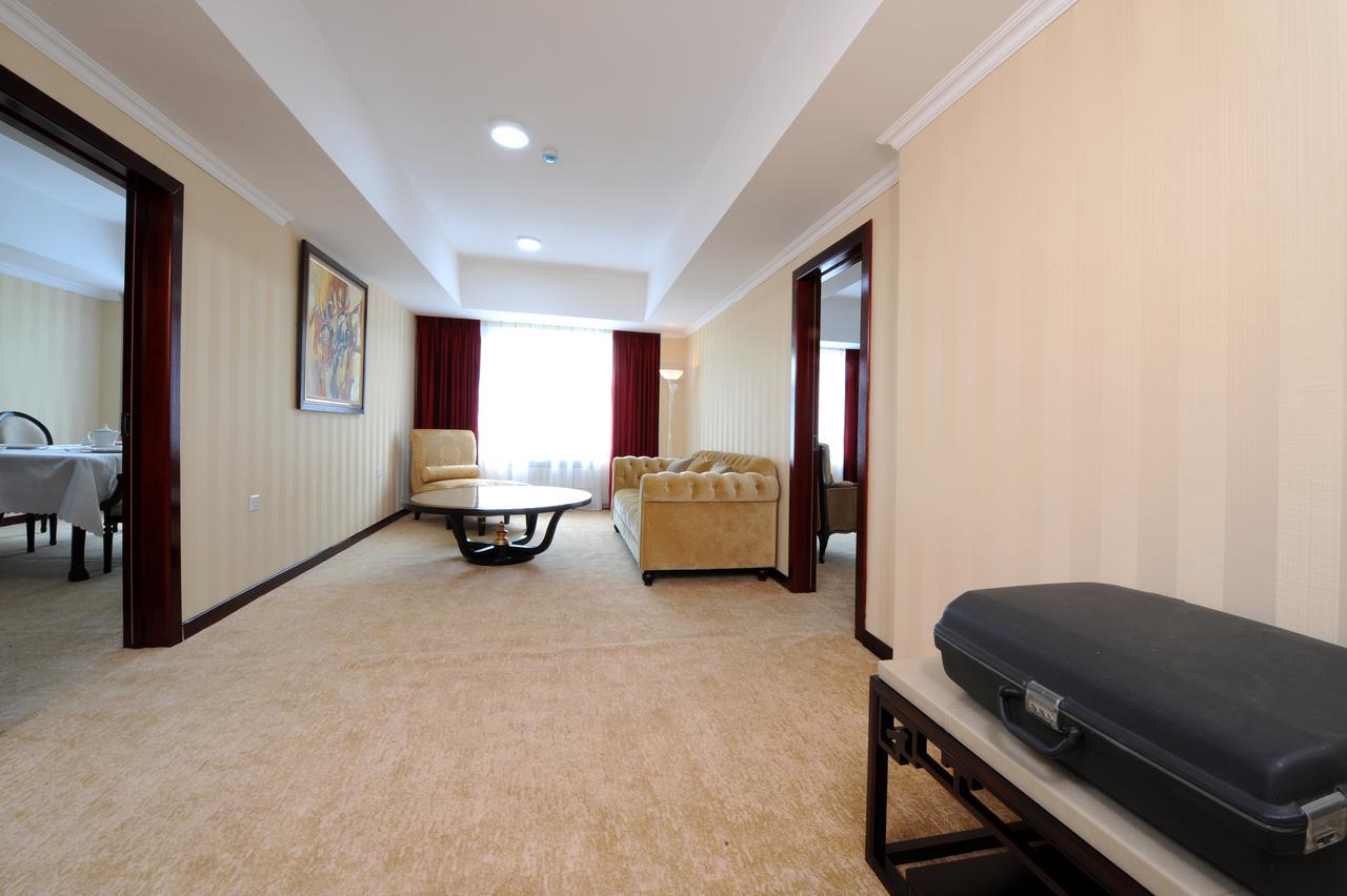 Alpha Hotel Ulaanbaatar Bagian luar foto